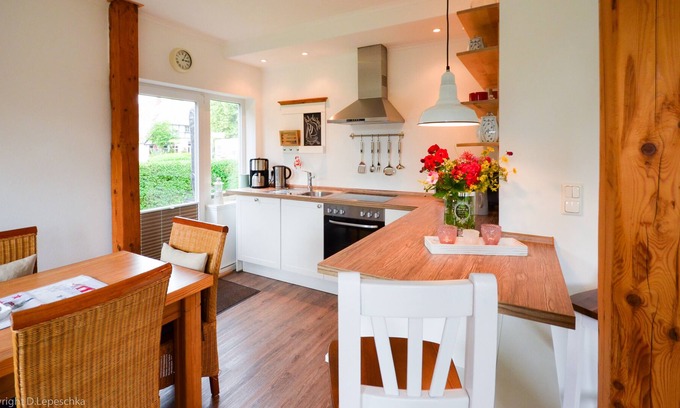 Lutterbek House | Holiday home for 4+2 people with a terrace on the Bay of Kiel