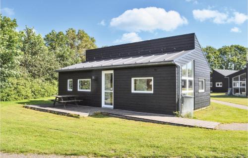 Spjald House | Holiday Home Halvejen Hytte Spjald