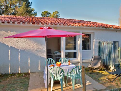 Saint-Hilaire-de-Riez House | Holiday Home Hameau Océan-1 by Interhome