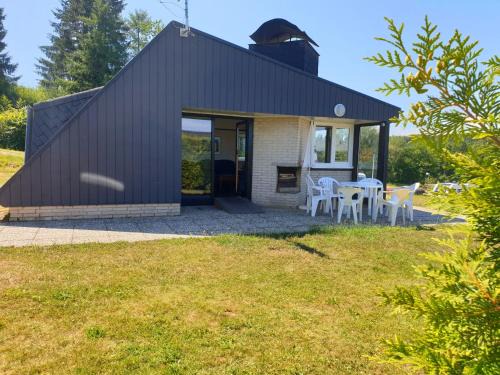 Ferienhausgebiet Hillenseifen House | Holiday Home Haus 30 by Interhome