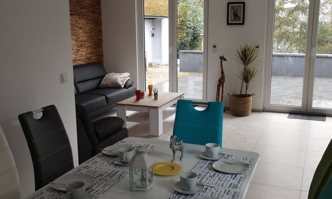 Wald House | Holiday Home 'Haus Mit 4 Schlafzimmern' with Shared Terrace, Shared Garden and Wi-Fi