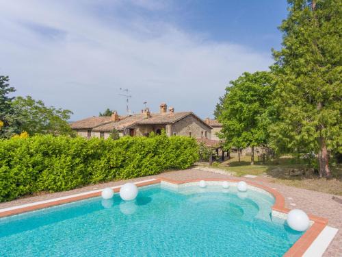 Montelovesco House | Holiday Home Il Giardino Dei Semplici by Interhome