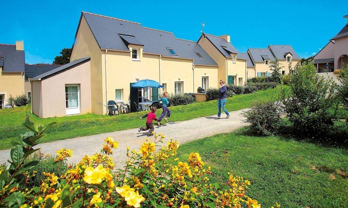 Le Tronchet House | Holiday Home in beautiful historic Brittany