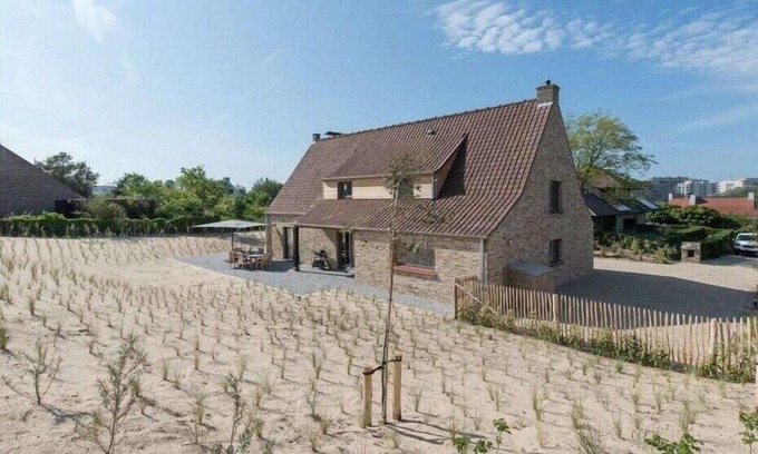 De Panne House | Holiday home in De Panne with swimming pool