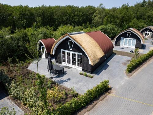 Baars House | Holiday Home in Forest near Assen