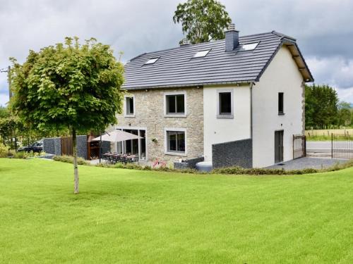Manhay House | Holiday Home in Manhay near Ski Area