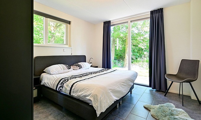 Reutum House | Holiday home in Reutum with sauna