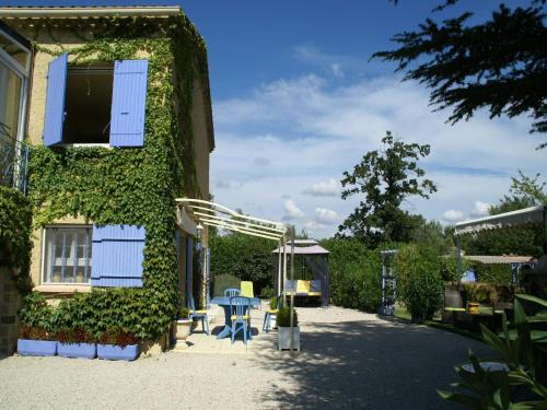 Piolenc House | Holiday Home in Piolenc near Roman Orange