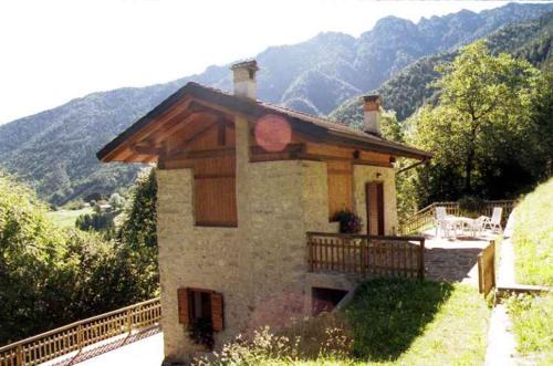 Tiarno di Sotto House | Holiday home in Tiarno di Sotto 23505