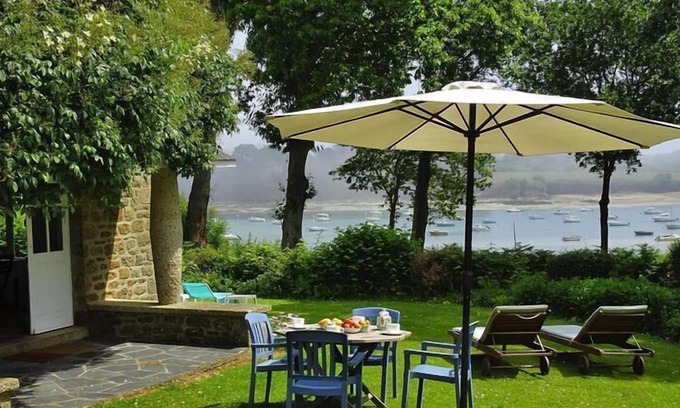 Lancieux House | Holiday home in top location, Lancieux