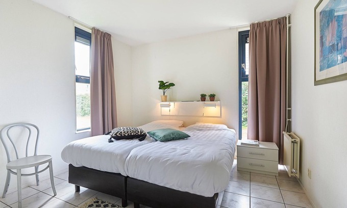 Heinkenszand House | Holiday Home in Zeeland near Beaches