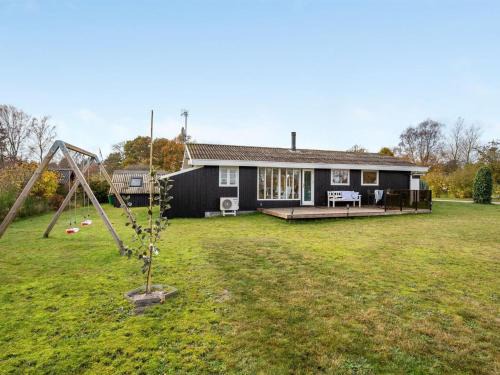Ørsted House | Holiday Home Joon - 300m from the sea by Interhome