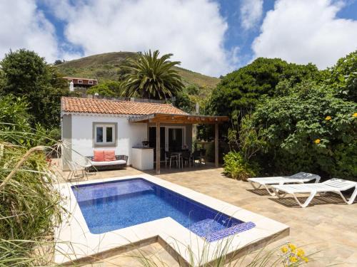 El Rosario House | Holiday Home Jorge by Interhome