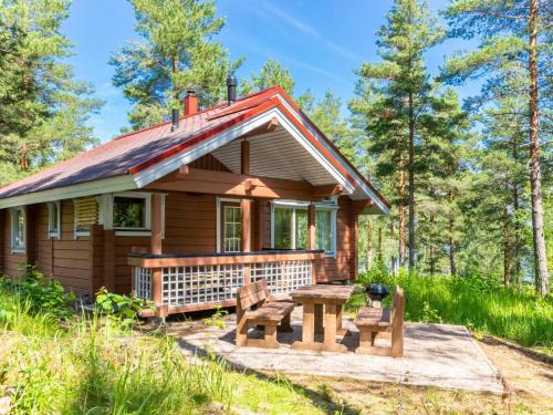 Isnas House | Holiday Home Kataja 6 by Interhome