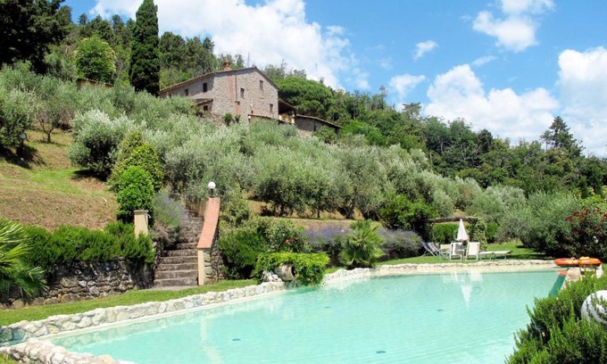 Pescia House | Holiday Home La Cupola- Girasole by Interhome