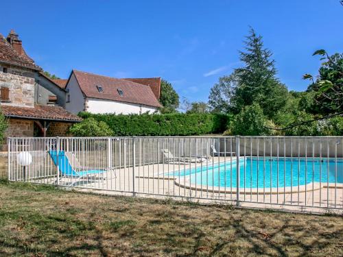 Saint-Jean-Lagineste House | Holiday Home La Grange by Interhome