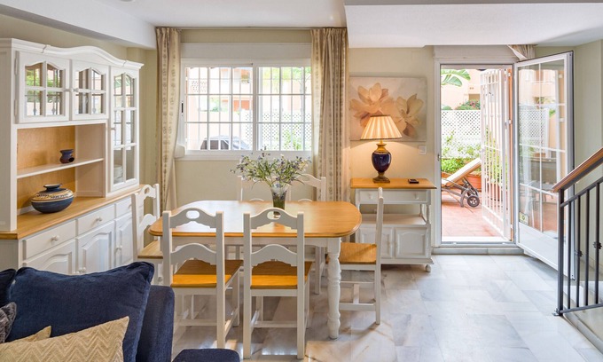 Marbella House | Holiday Home La Reserva de Alvarito with Pool, Garden, Terrace & Wi-Fi