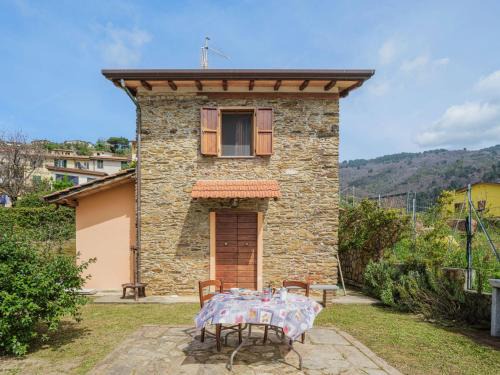 Montignoso House | Holiday Home Leonardo by Interhome