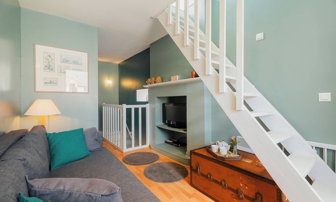 Cancale House | Holiday Home 'Les Mouettes Cancale' with Private Terrace and Wi-Fi
