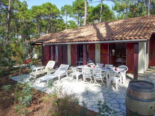 Maubuisson House | Holiday Home Les Sylvaines by Interhome