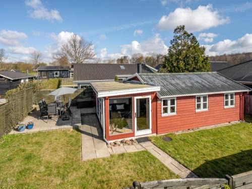 Thurø By House | Holiday Home Loella - 35m from the sea by Interhome