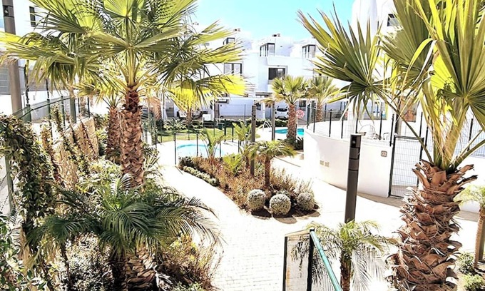 Fuengirola House | Holiday Home 'Modern Terrassed House Close Beach' with Sea View and Wi-Fi