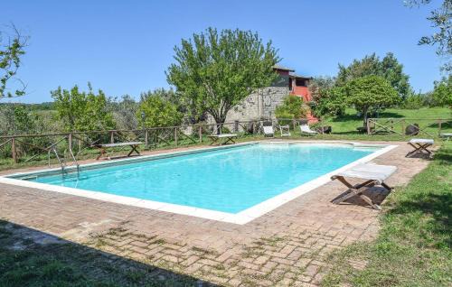 Montefiascone House | Holiday Home Montefiascone 96 With Outdoor Swimmingpool