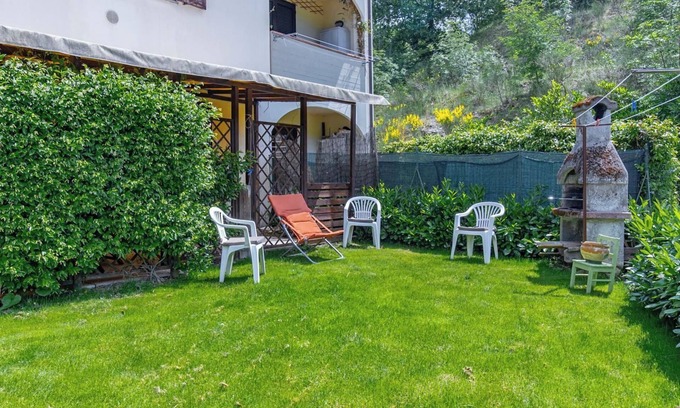 Londa House | Holiday Home 'Oasi Del Mugello' with Private Garden and Wi-Fi
