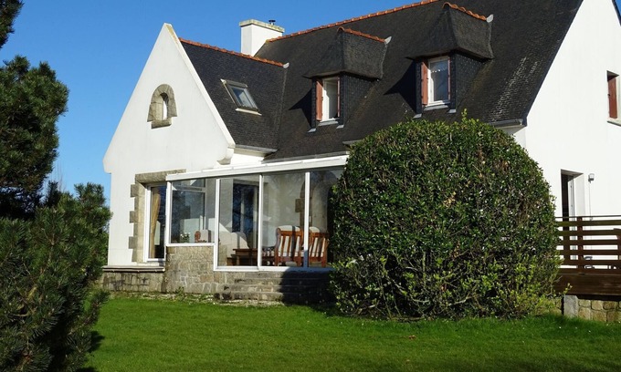 Trelevern House | Holiday home on the Pink Granite Coast