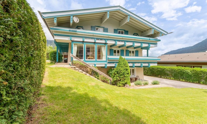 Oberkrimml House | Holiday home overlooking the waterfalls