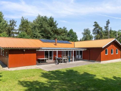 Faarevejle House | Holiday Home Paulus - 375m from the sea by Interhome