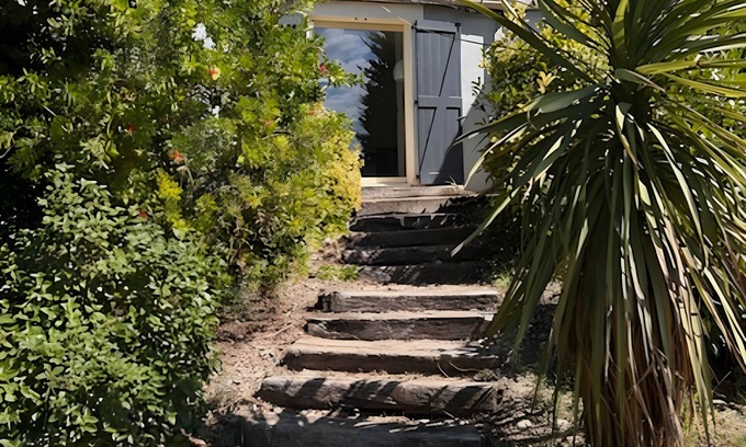 Eyragues House | Holiday Home 'Rooftop Terrace in Provence' with Private Terrace, Wi-Fi and Air Conditioning
