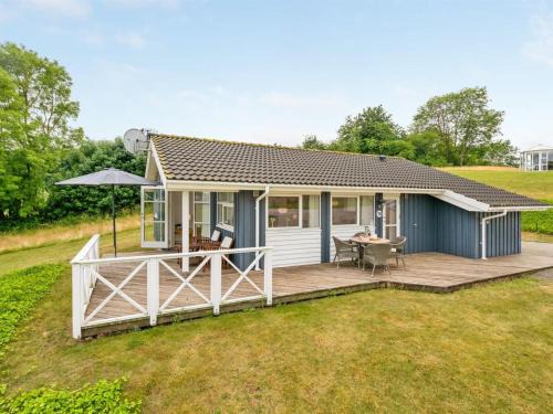 Spodsbjerg House | Holiday Home Sisko - 600m from the sea by Interhome