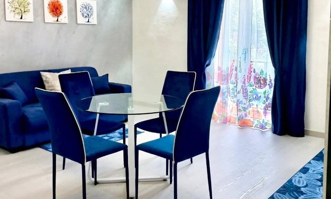 Scalea House | Holiday Home "Stefy's House, Blu Room" with Garden & Wi-Fi