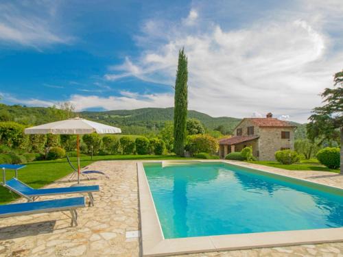 Acqualoreto House | Holiday Home Sunflower by Interhome