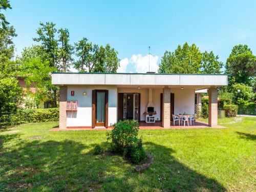 Bibione Pineda House | Holiday Home Super Dinky - BIB287 by Interhome