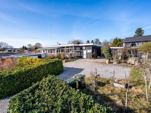 Ronde House | Holiday Home Sylvia - 450m from the sea by Interhome