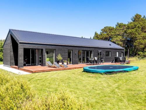 Sæby House | Holiday Home Syni - 450m from the sea by Interhome
