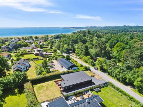 Lyngsbæk Strand House | Holiday Home Thorkjell - 350m from the sea by Interhome