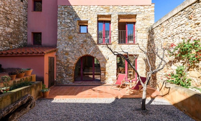 Godall House | Holiday Home Tio Pepe de Maja by Interhome
