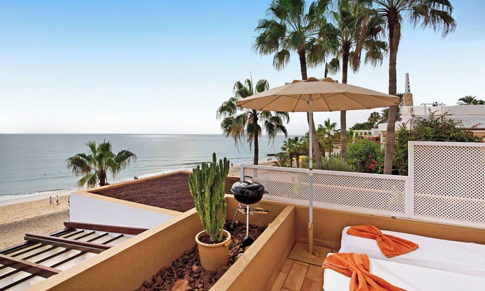 Bahia Calma House | Holiday home "Torre 5" with Sea View, Terrace & Wi-Fi