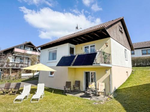 Loffingen House | Holiday Home Uhu by Interhome