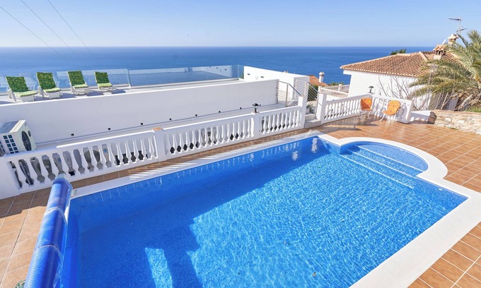 Salobrena House | Holiday Home 'Villa Infinite' with Sea View, Wi-Fi and Air Conditioning