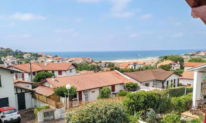 Bidart House | Holiday Home Villa Lukuchenia
