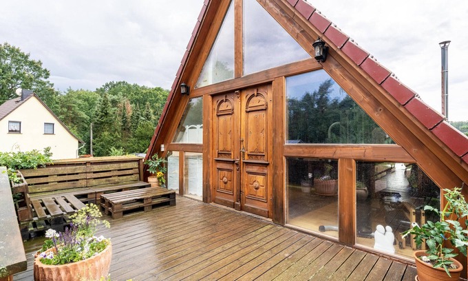 Frauwalde House | Holiday Home 'Wohlfühlurlaub In Der Scheune' with Private Terrace, Wi-Fi and Air Conditioning