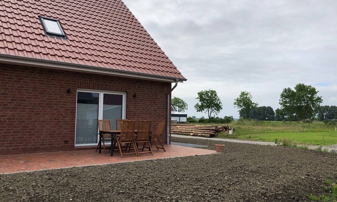 Loquard House | Holiday home with a view of the dyke