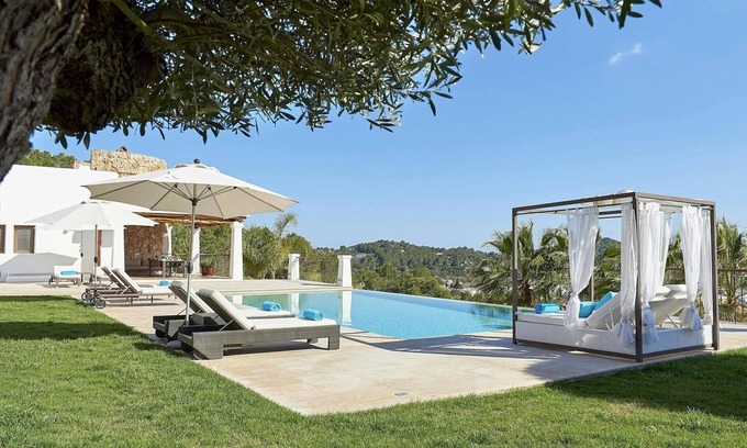 Sant Carles de Peralta Villa | Holiday home with spectacular views