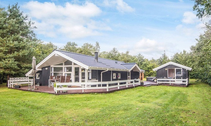 Jegum House | Holiday Home with Spa & Sauna
