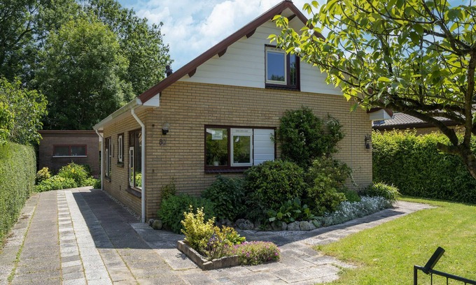 Baarland House | Holiday Home Zeeland near Westerschelde