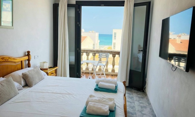 Son Serra de Marina House | Holiday house Son Serra de Marina for 1 - 6 persons with 4 bedrooms - Row house